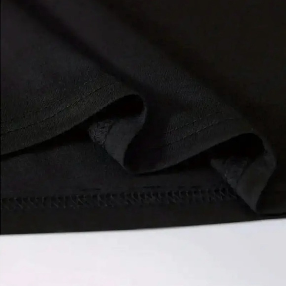 Black Ghost and Bow Graphic Tee - Picture 4 of 4